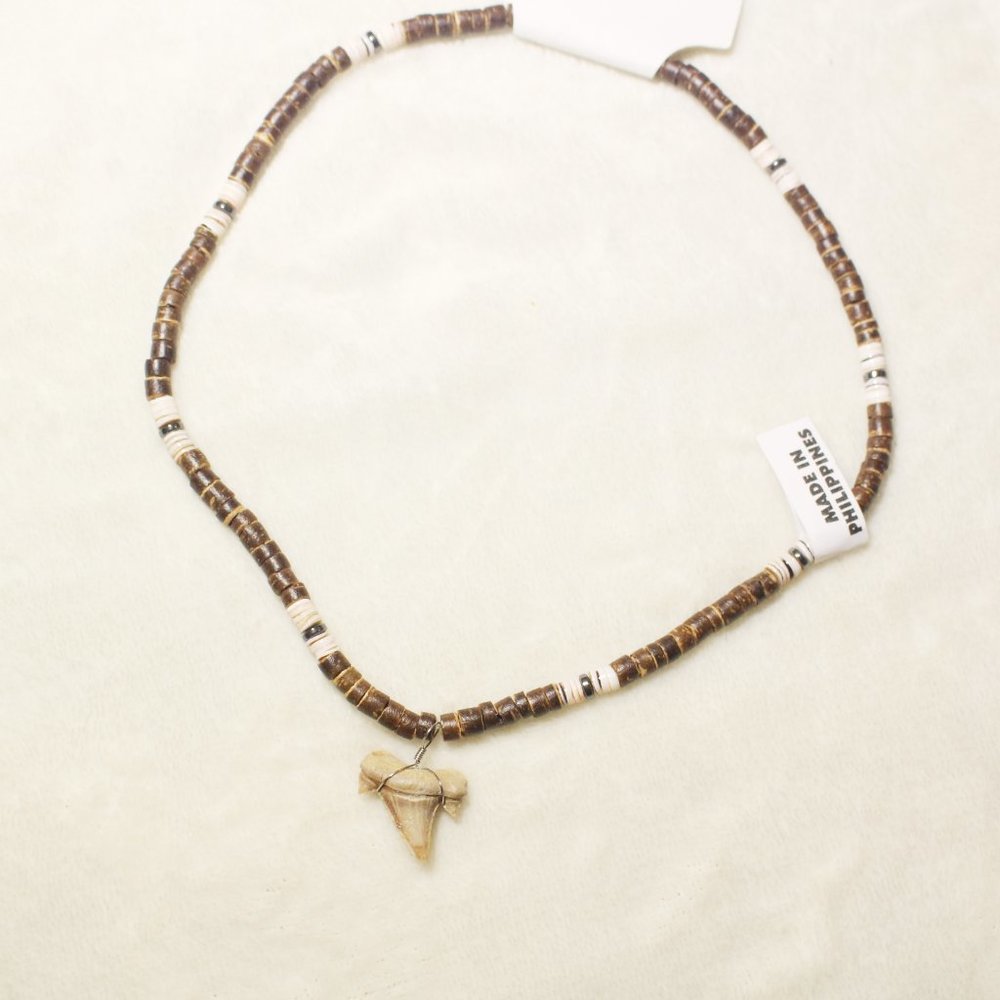 Deadstock Seaworld Wooden Authentic Bull Shark Tooth Puka Philippines Necklace
